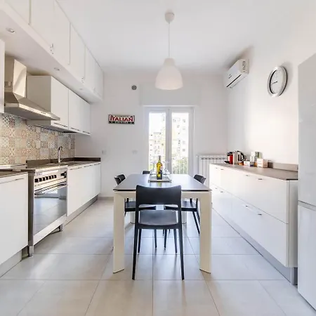 Dimora Manzoni - Center Appartement *