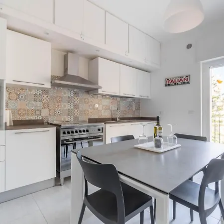 Appartement Dimora Manzoni - Center Bari