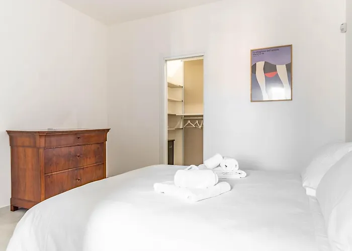 Dimora Manzoni - Center Appartement *